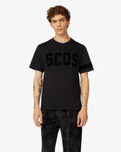 Load image into Gallery viewer, Gcds Logo Velvet T-Shirt | Men T-shirts Black | GCDS®
