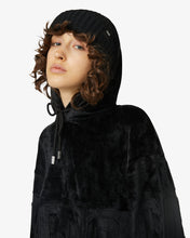 Load image into Gallery viewer, Giuly Beanie | Unisex Hats Black | GCDS®
