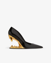 Load image into Gallery viewer, Morso Pumps | Women Pumps Black/Gold | GCDS®
