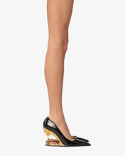 Load image into Gallery viewer, Morso Pumps | Women Pumps Black/Gold | GCDS®
