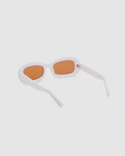 Load image into Gallery viewer, GD0027 Oval sunglasses : Unisex Sunglasses White  | GCDS
