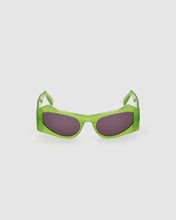 Load image into Gallery viewer, GD0022 Cat-eye sunglasses : Unisex Sunglasses Green  | GCDS
