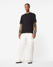 Load image into Gallery viewer, Gcds Hentai Loose T-shirt | Men T-shirts Black | GCDS Spring/Summer 2023
