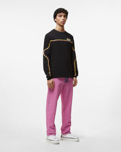 Load image into Gallery viewer, Waved Logo Long Sleeves T-Shirt | Men T-shirts Black | GCDS Spring/Summer 2023
