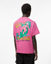 Load image into Gallery viewer, Surfing Wirdo Printed Loose T-Shirt | Men T-shirts Fuchsia | GCDS Spring/Summer 2023
