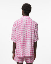 Load image into Gallery viewer, Waved Logo Print Bowling Shirt | Men Shirts Fuchsia | GCDS Spring/Summer 2023
